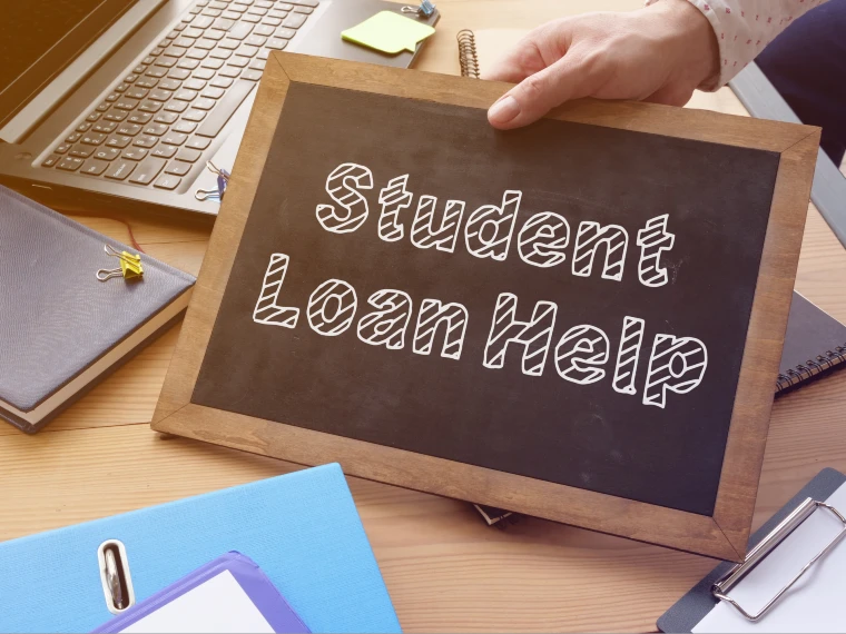 How Does a Student Loan Affect Your Credit Rating in UK